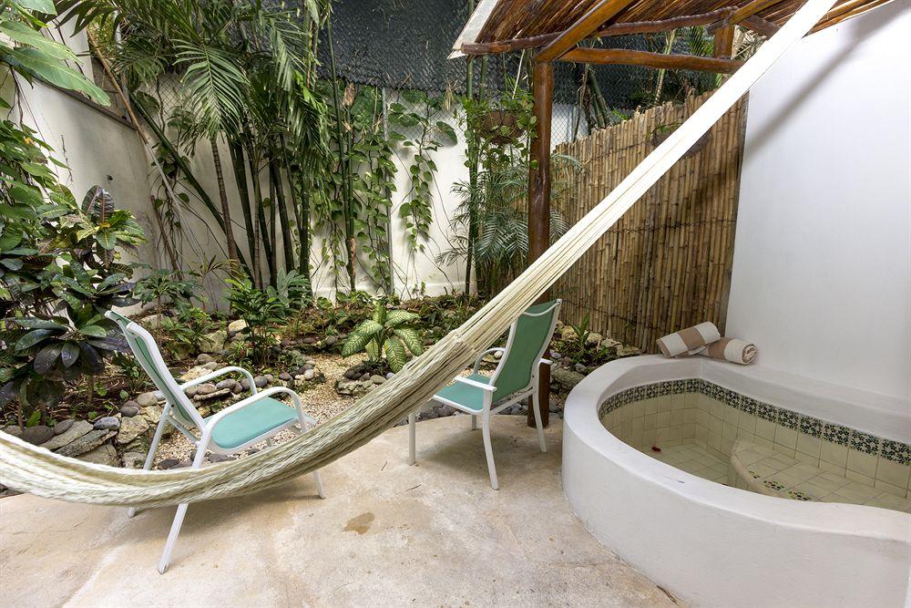 The Blue Pearl Suites Playa del Carmen Bagian luar foto